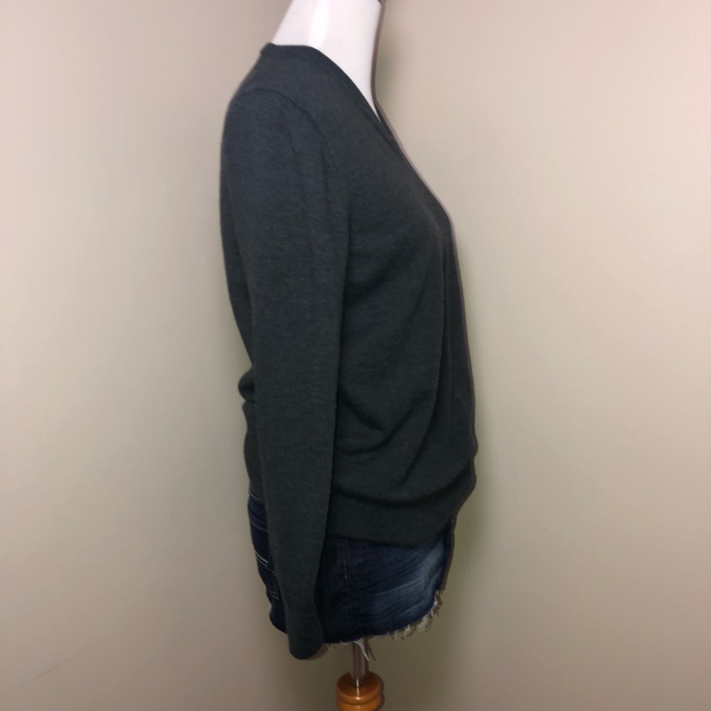 Everlane 100% Soft Wool V-Neck Sweater,Sz-XL,Color-Heathered Olive Grn/Black - Picture 3 of 11
